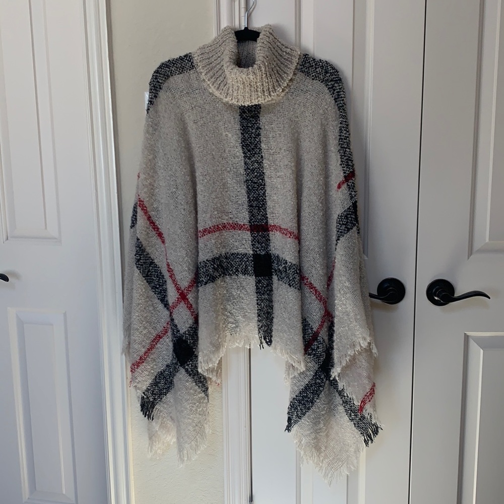 Goodnight macaroon poncho, one size fits all. Worn twice